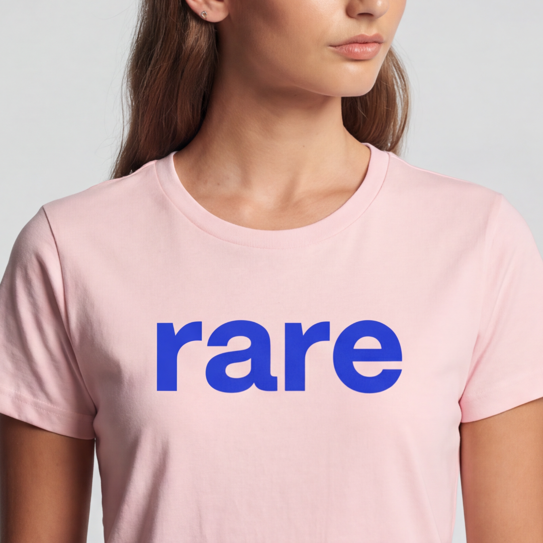 Women's rare essentials tee